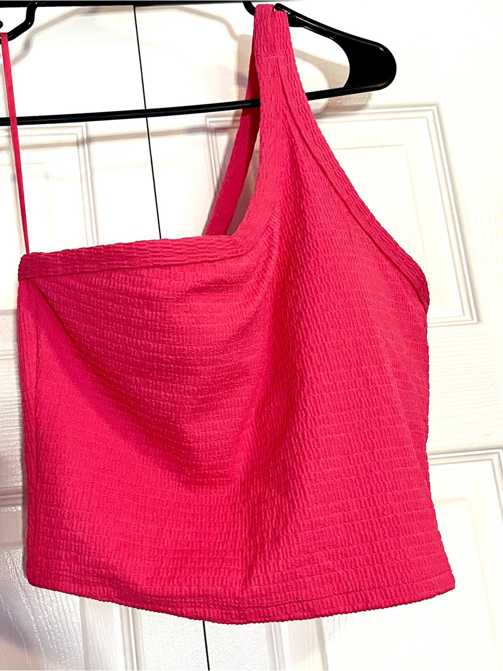 Tavi Textured One-Shoulder Women’s Crop